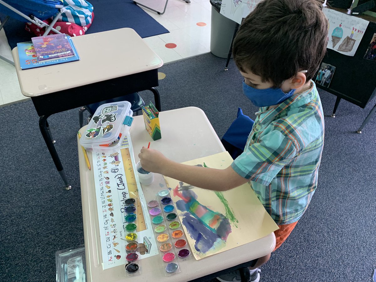 ncmom2004's tweet photo. Fun Friday @YESjrjags Math+literature+Art. Read Mouse Count and painted the greedy snake. #funinfirst #kumpskids https://t.co/T6lxkMOnzJ