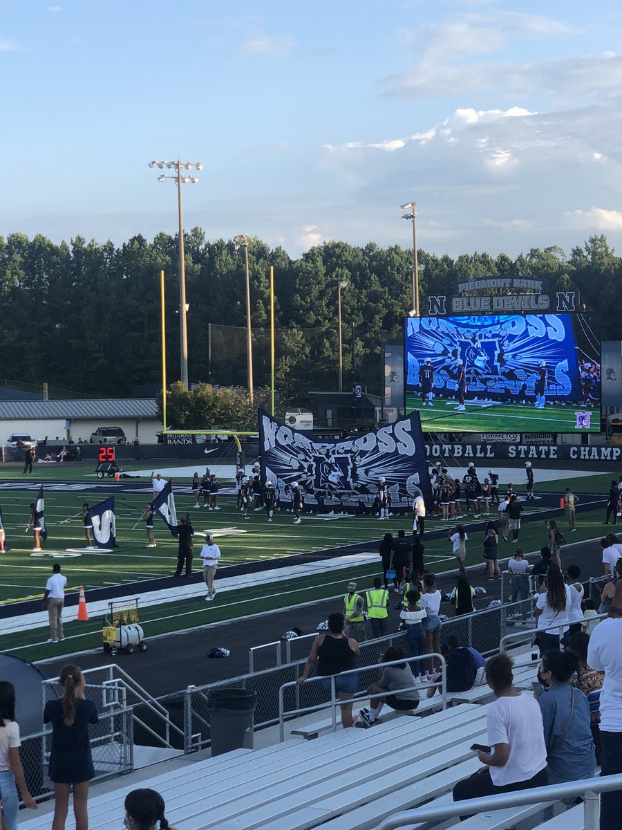 norcrossgrads's tweet photo. Let’s go seniors! #norcross2022 https://t.co/XCsNOiAfZz