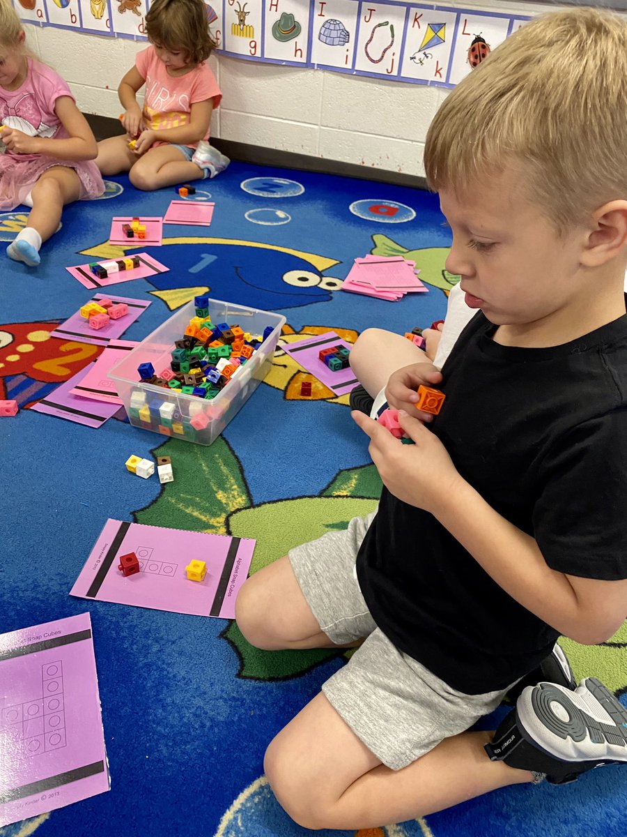 amangeskteach's tweet photo. We had fun this week making letters in many ways!🤩 #PantherPride https://t.co/hG5m2Vw5Y2