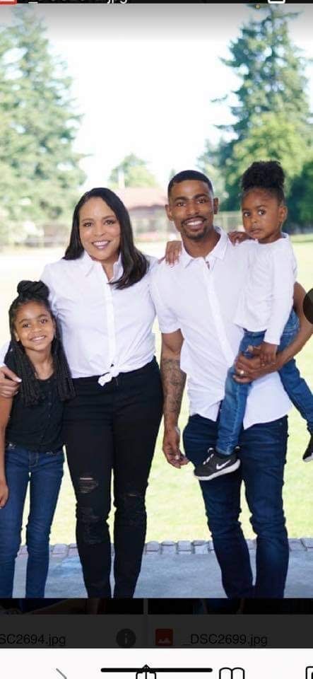 LorettaSmithOR's tweet photo. You better believe I understand firsthand the systemic injustices impacting families across this country. Everyday I fight for issues of racial justice, police accountability and mass incarceration. I will represent all of #Oregon https://t.co/oQZIiKIQu5 #lorettasmith #Or22 https://t.co/vEt6jzP5e7