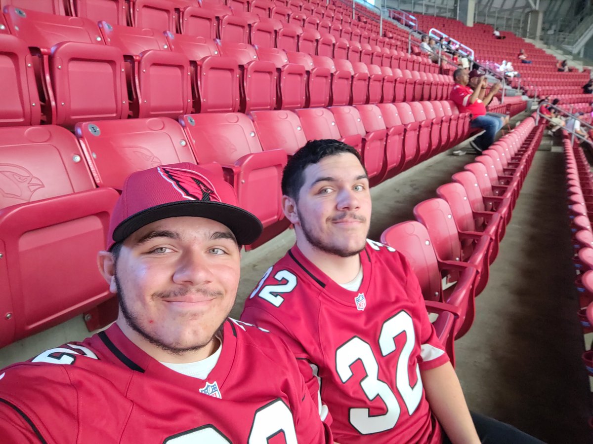 CSBaker25's tweet photo. @AZCardinals #RedSea https://t.co/QX1KTSSqcy