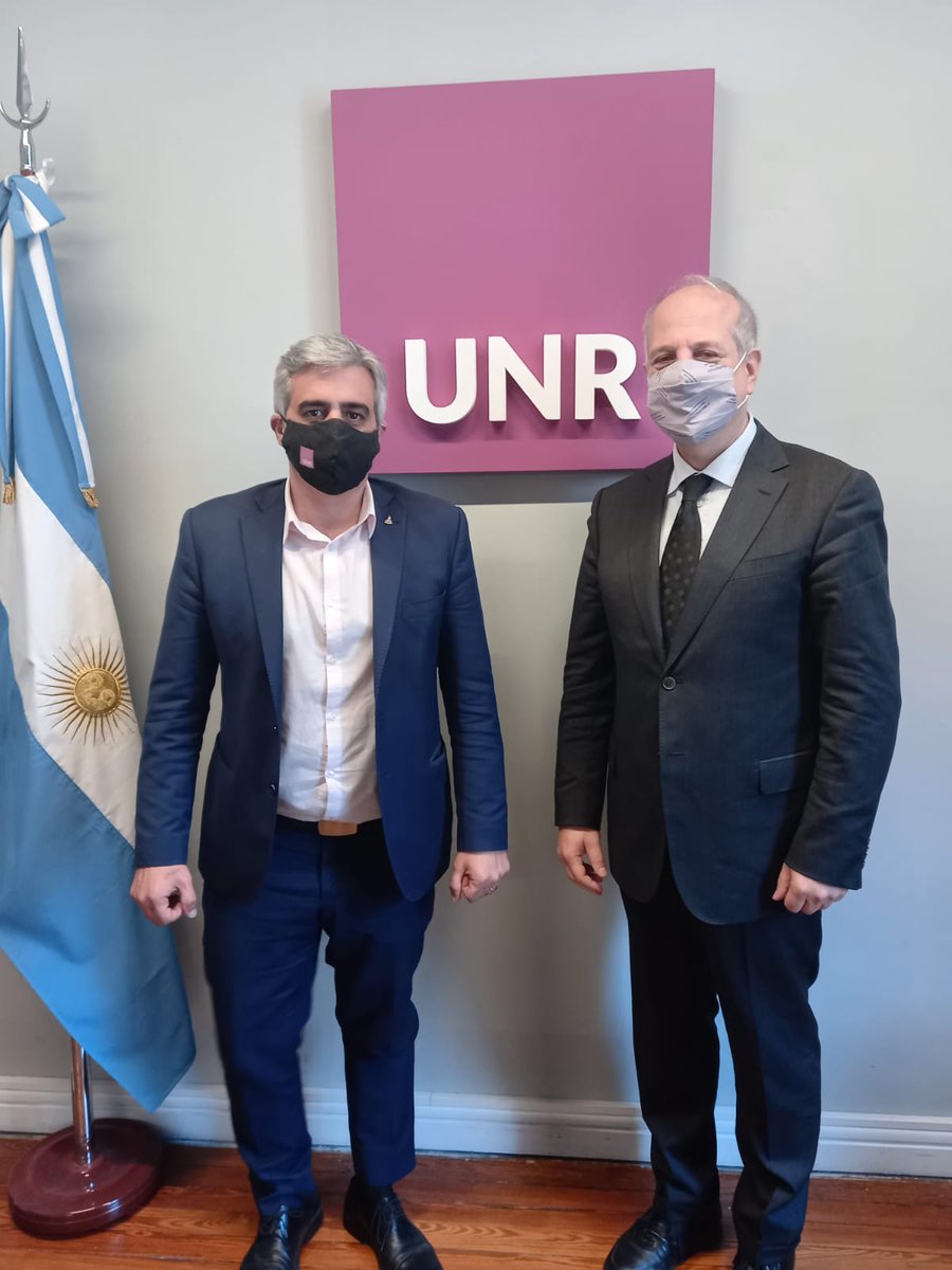 fbartolacci's tweet photo. Excelente encuentro con el Cónsul General de Italia en nuestra ciudad, @martinbrook29. Seguimos fortaleciendo vínculos, coordinando acciones y proyectando a nuestra @UNRoficial. Gracias por visitarnos en nuestra sede. https://t.co/JCTM3eFpkB