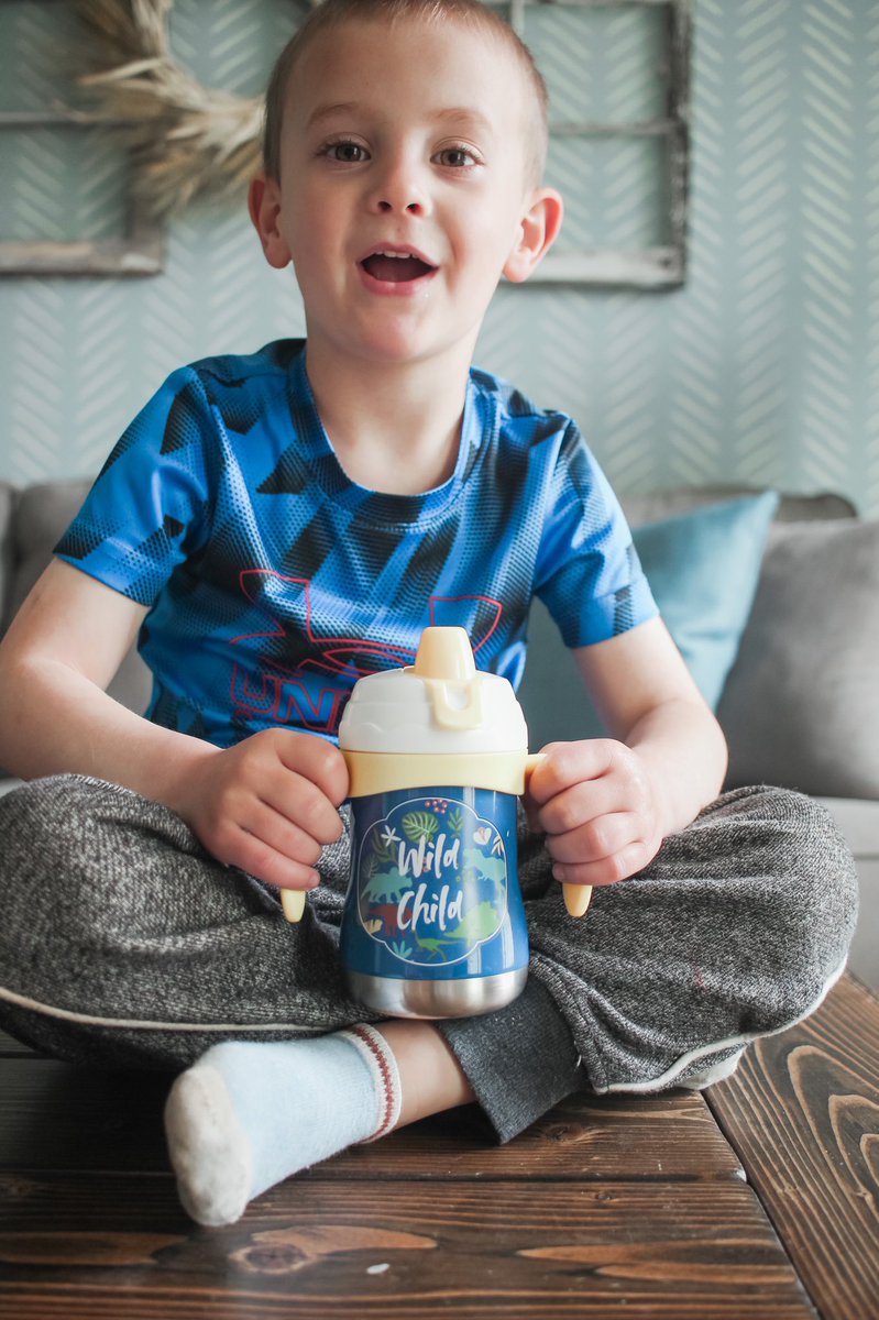 PUREdrinkware's tweet photo. This lil man is enjoying his ice cold juice in his sippy cup! 🙌 Visit the link in our bio to grab something for your kids! 
https://t.co/RFJ8vkj34x #Puredrinkware #Drinkware #Antimicrobial https://t.co/ctX2xO1zWh