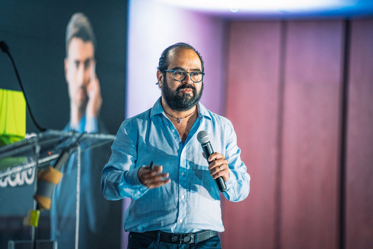 ITMastersMag's tweet photo. "El usuario se volvió el aliado perfecto del hacker".
- Víctor Mejía, Responsable del área de servicios de seguridad &amp; TI en @BestelMX.

#ITMastersForum2021 https://t.co/t8GtGgIRmr