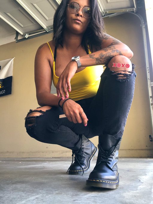 simp for me whilst beginning to lick my boots- lick them clean peasant   findom https://t.co/lvV0TDY<a href="/tag/contentcreator"class="tags"><span>#contentcreator</span></a><a href="/tag/sellingcontent"class="tags"><span>#sellingcontent</span></a><a href="/tag/buyingcontent"class="tags"><span>#buyingcontent</span></a>