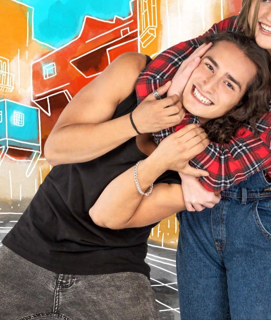 aqnphem's tweet photo. #KCAMexico #EmilioOsorio #QueLePasaAmiFamilia https://t.co/T6PQ2r5aOp