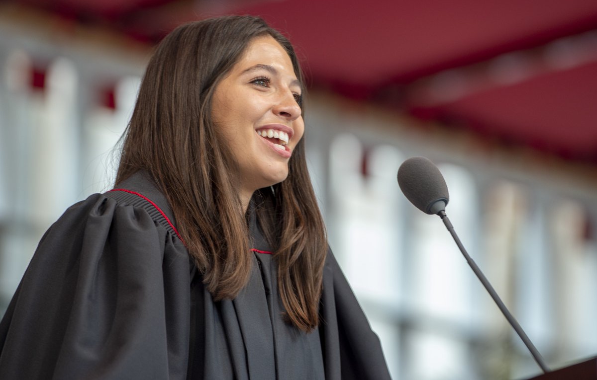 USC's tweet photo. "Behind us, is a foundation that has been built on years and years of history and tradition. But in front of us, lies a new, more unified Trojan spirit, waiting to be redefined." -Alexis Areias, Undergraduate Student Body President #WelcomeToUSC #WelcomeExperience #OfficialTrojan https://t.co/eWqTcmn2Yo