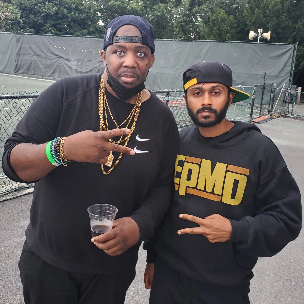 jeevzb90's tweet photo. Jeevz B and Erick Sermon @erick_sermon! #jeevzb #ericksermon #emcees #epmd #defsquad #greeneyedbandit #edouble #edub #edubandjeevz #nychomecomingconcert #foresthillsstadium #queensny https://t.co/BM2M7cZ7dX