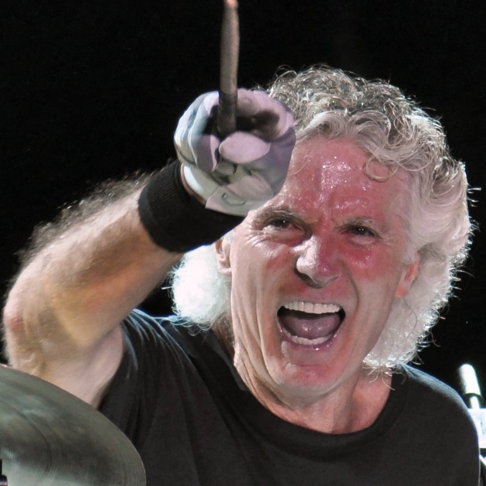 Happy birthday Don Brewer! 