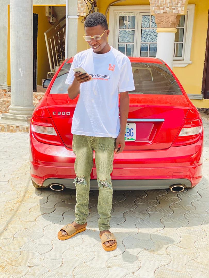 ToluFestus3's tweet photo. God Give Me The Blessing You Gave Solomon In The Bible, Firstly Long Life , 2nd Riches And Prosperity 3rd Wisdom, 4th Wife . 
Happy Birthday 🎂 To Me
#Boma 
#birthday 
#blessed 
#BBNaija 
#Biden 
#BBNaija6 https://t.co/kdF1AFrh4R
