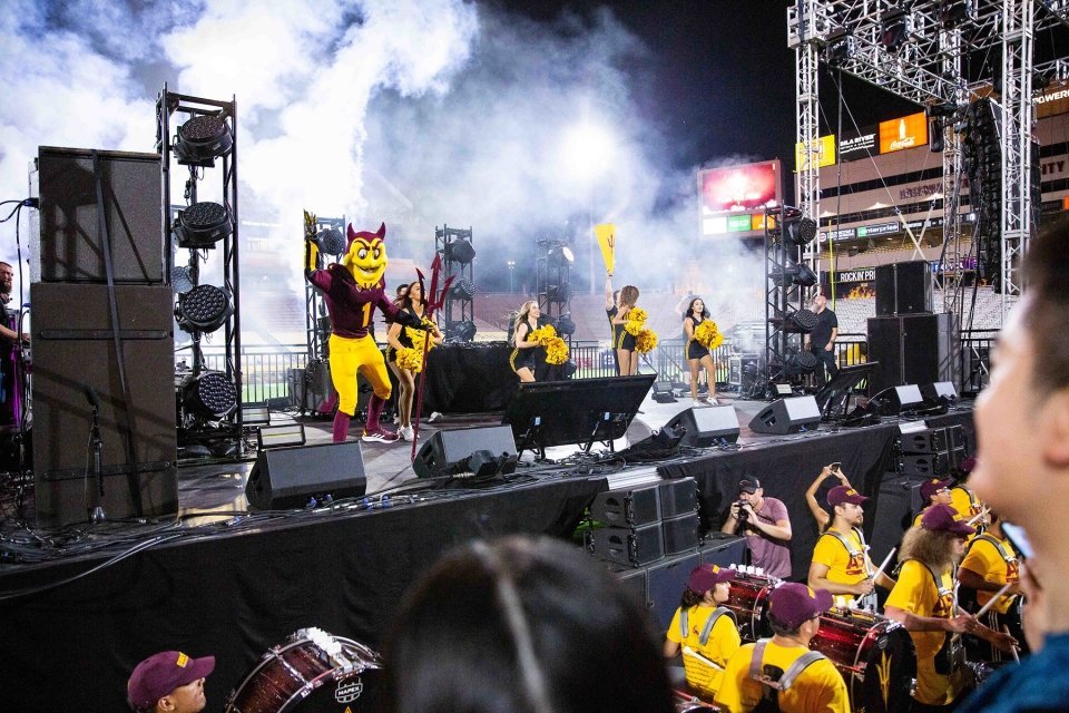 EntrepreneurASU's tweet photo. "We all have something valuable to contribute.”
- @ASU student and #VentureDevil Jasmine Amoako-Agyei, speaking at #ASUWelcome earlier this week. Her startup, Countdown, is focused on reducing plastic pollution locally and internationally.
Full story: https://t.co/wi3QdFByNa https://t.co/8IlFKDQ3A7