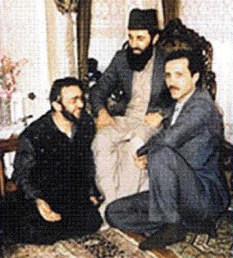 KaravCem's tweet photo. Ataturk’un asla ve asla onay vermeyecegi birisi 20 yildir Turkiye’yi yonetiyor. Pardon yonetemiyor. Batirdi mahvetti. 

RECEP TAYYIP ERDOGAN https://t.co/wfJw8eUTn2