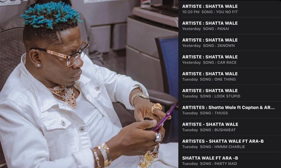 ShattaMovemen14's tweet photo. Herrrh, This is Crazy!!!!🔥🔥🔥
Shatta Wale releases more than 12 songs within a week.
Check out here👉👉👉https://t.co/ES4sy5OvB3
#ShattaWale #ShattaMovement #GOGAlbum2021 https://t.co/xWYX7NcRx6