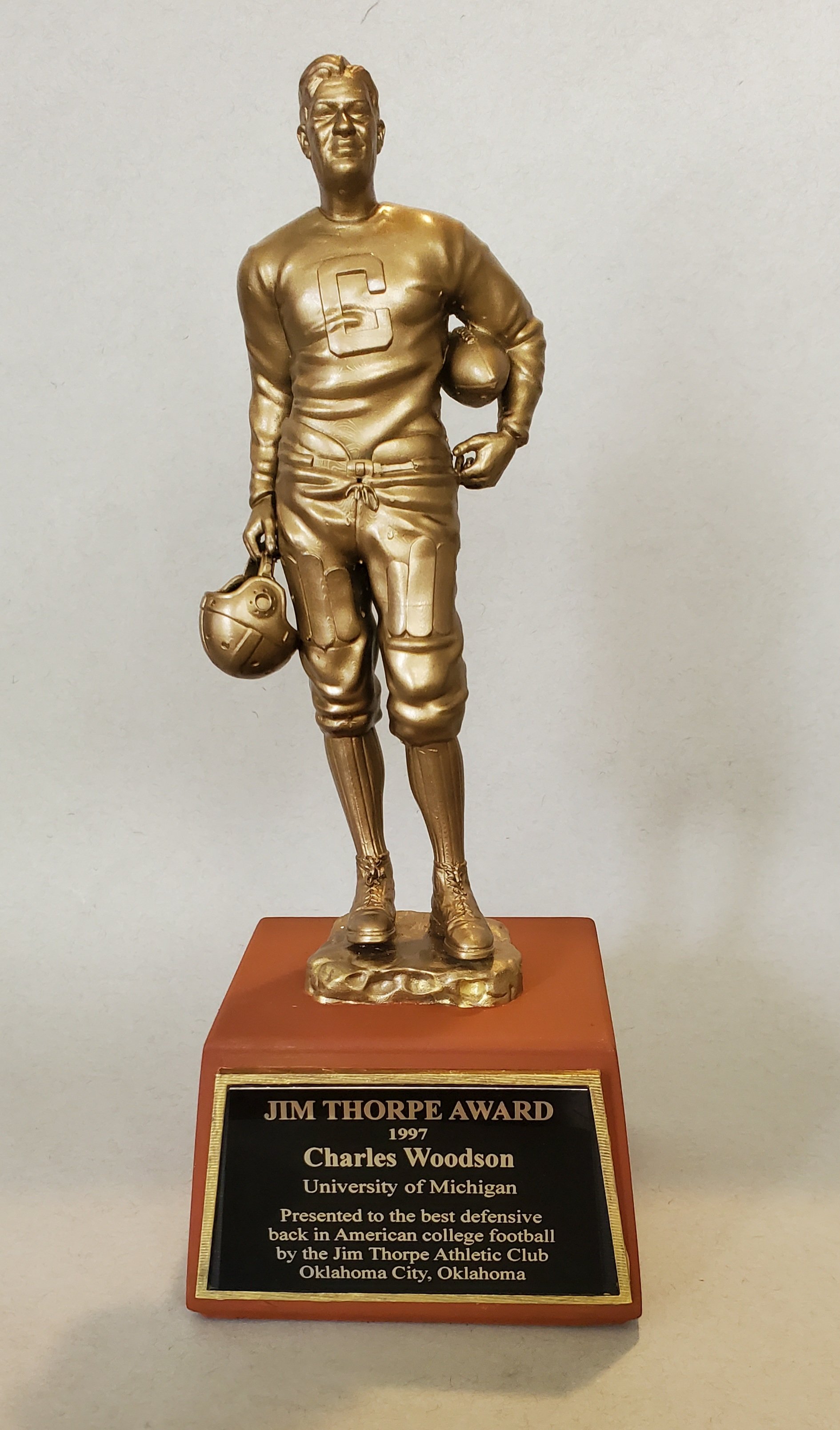 Jim thorpe award deals