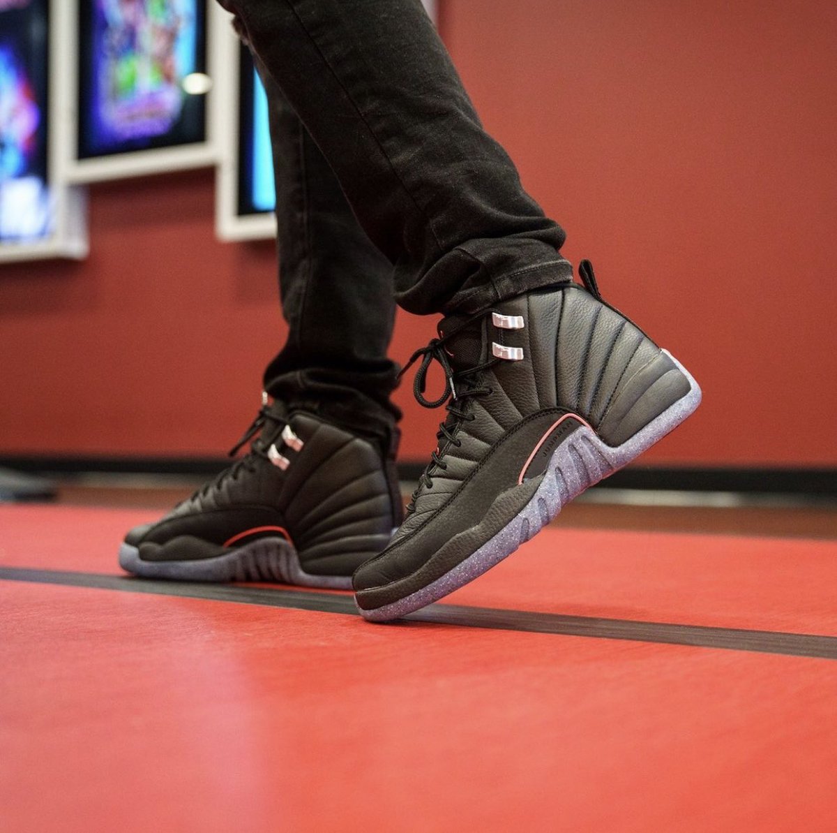 jordan 12 utility on foot