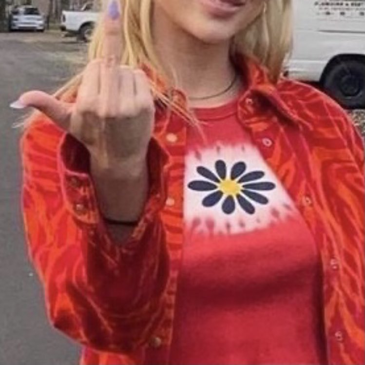 emma details (@emmachlain) on Twitter photo 