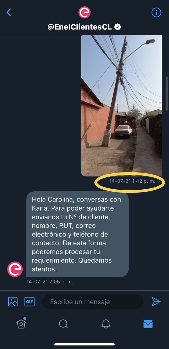 bebazone's tweet photo. @EnelClientesCL el 14 de julio que reporté el caso de este poste, hasta el día de hoy ni luces de que vengan a repararlo. Gracias Enel por ser tan inoperantes!!! 🤬 https://t.co/ASOtd1w3cT
