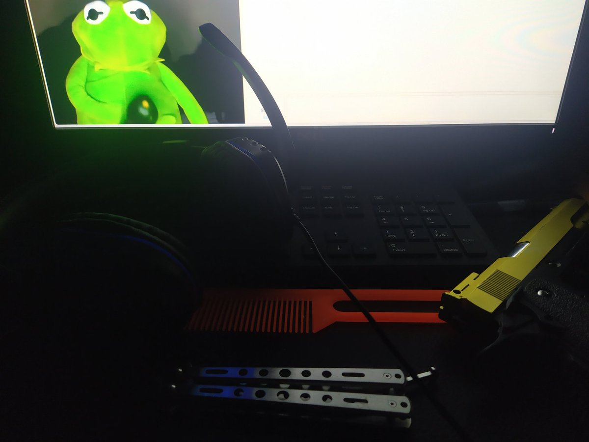 Pluvify's tweet image. I'm back from my lunch break.