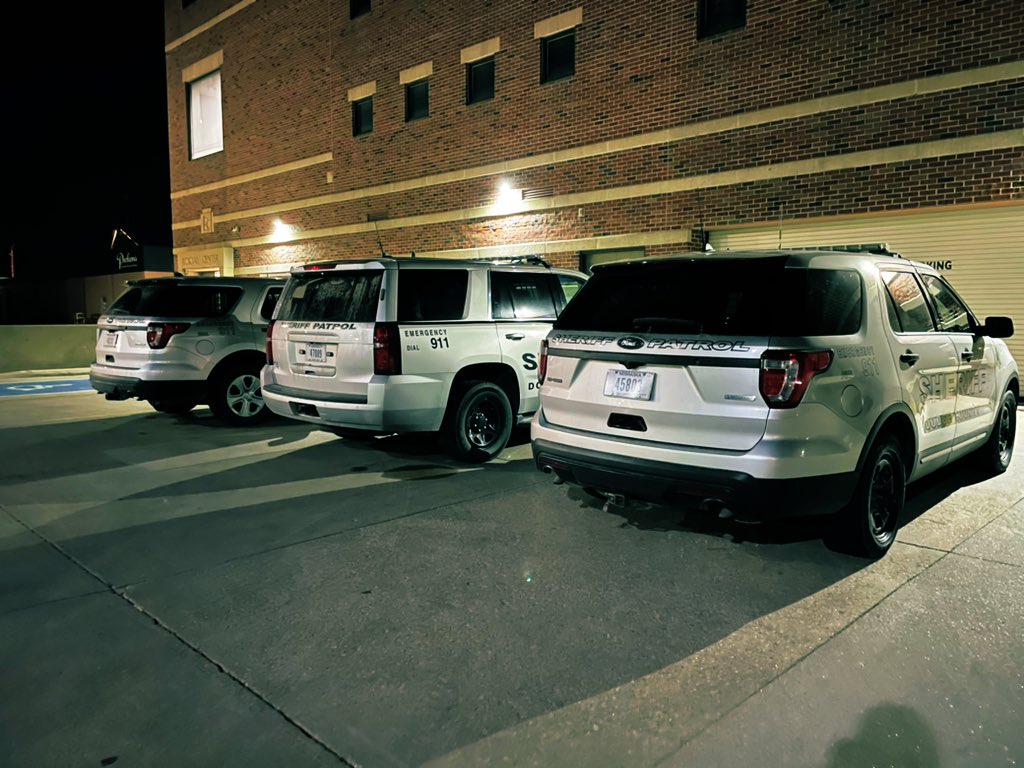 3 units waiting for Intox with 3 arrestees....MAKE BETTER CHOICES!!! Don't drink and drive, or ride with someone who has been drinking. #1stNightofGrant #DriveSoberorGetPulledOver <a href="/DodgeCosoNE/">Dodge County SO NE</a>