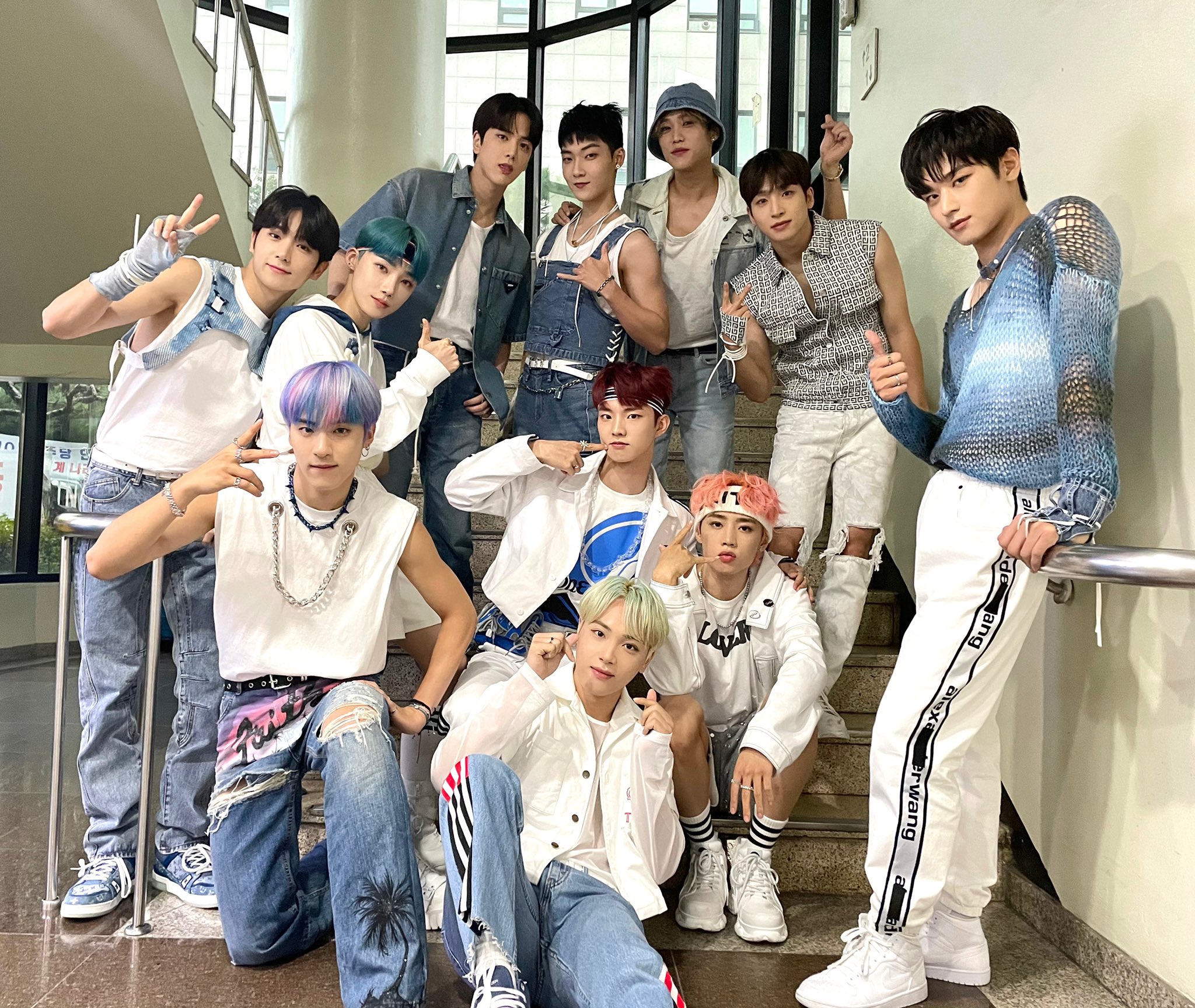 E9S2FniVcAYj9yj?format=jpg&name=large