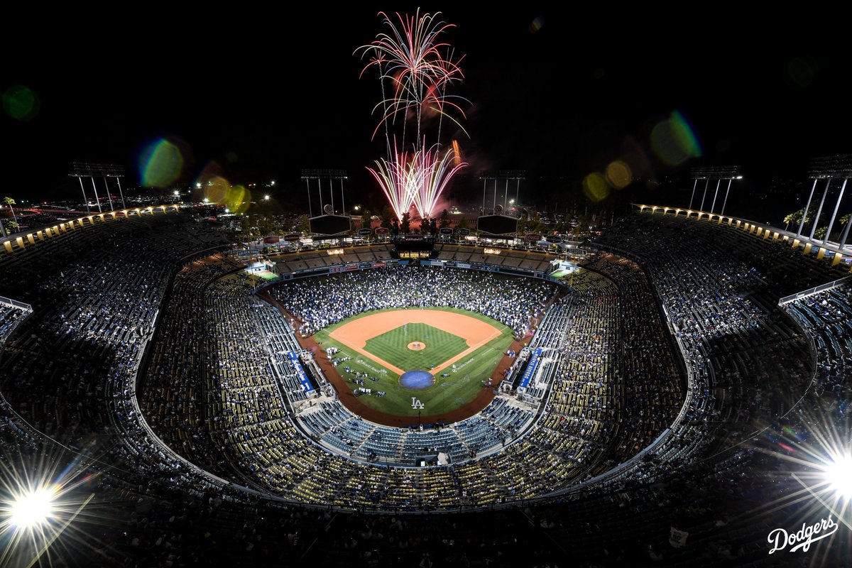 Los Angeles Dodgers on X: Nothing like Dodger Stadium. Friday Night  Fireworks presented by @76.  / X