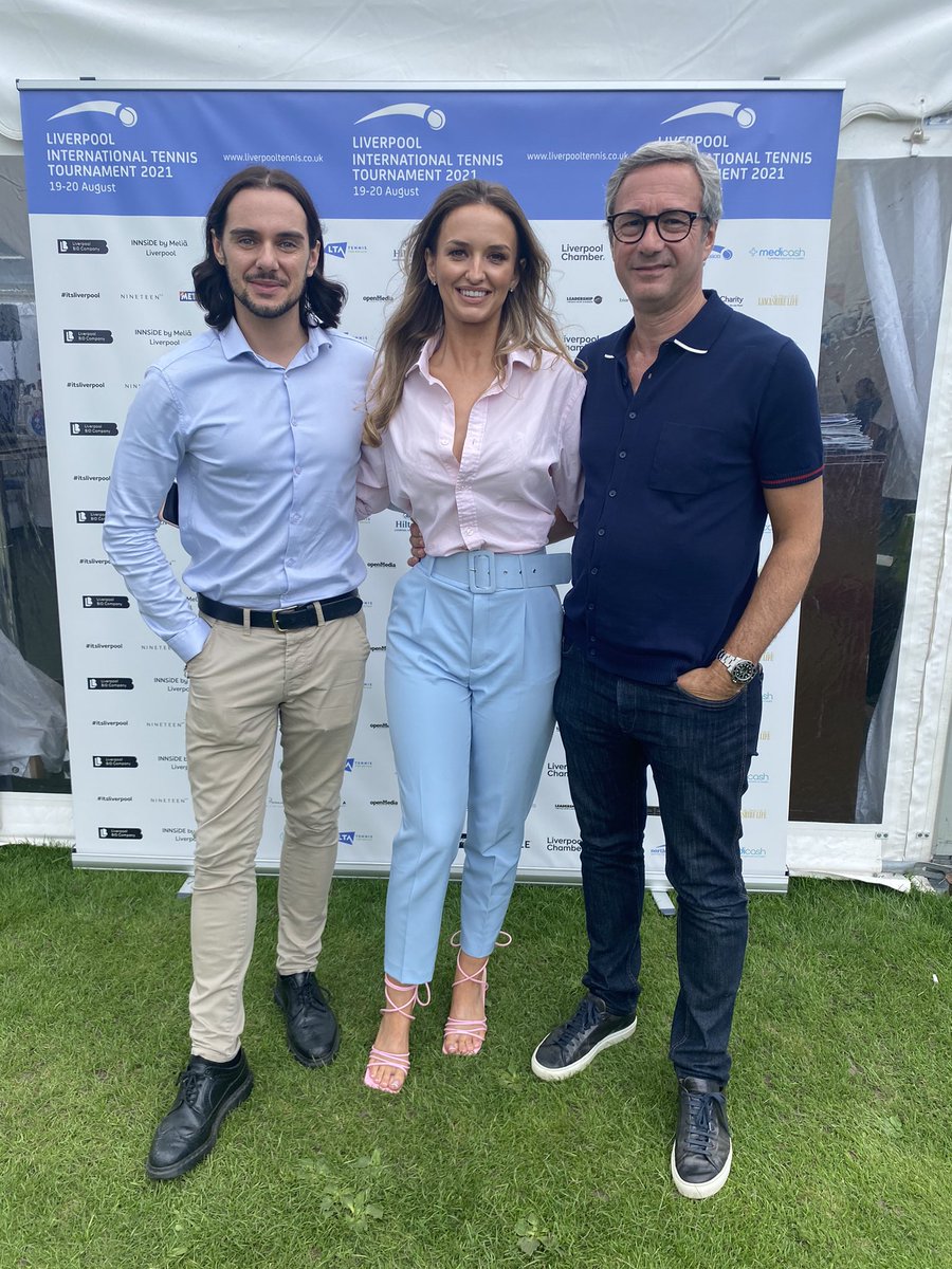 Schmoozing with all the beautiful people yesterday 😎@liverpooltennis

PS Our sale continues in store with up to 50% off selected items