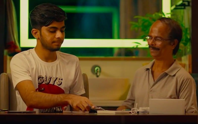 FCompanionSouth's tweet photo. #MalayalamMovies #HomeReview Thanks to heartwarming performances from #Indrans and #ManjuPillai, #Home is always watchable even if it has nothing new to offer, writes @Vishal1Menon. #HomeOnPrime
https://t.co/cCxlhfqNEu https://t.co/qH0xnah6ZD