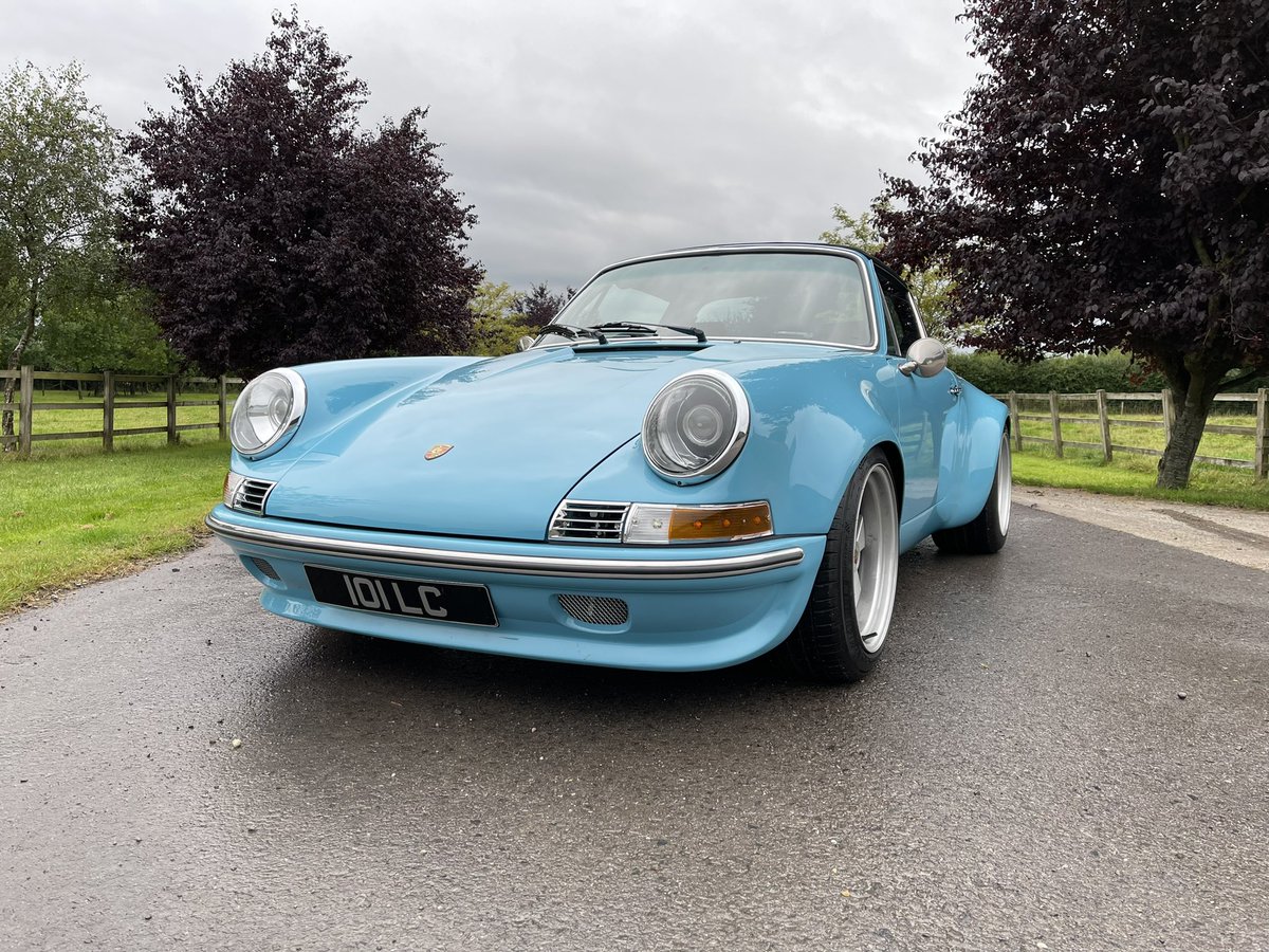 FelltenSystems's tweet photo. Time for this 964 back date to head back to its owner. Tesla Large drive unit, 53kwh battery pack and 6.6kw charger. Check out our bolt in kits at  https://t.co/B5wISfgGXf @911retroworks @classicretrofit #porsche964 #porsche911 #electricporsche https://t.co/EUPFv1dNpE