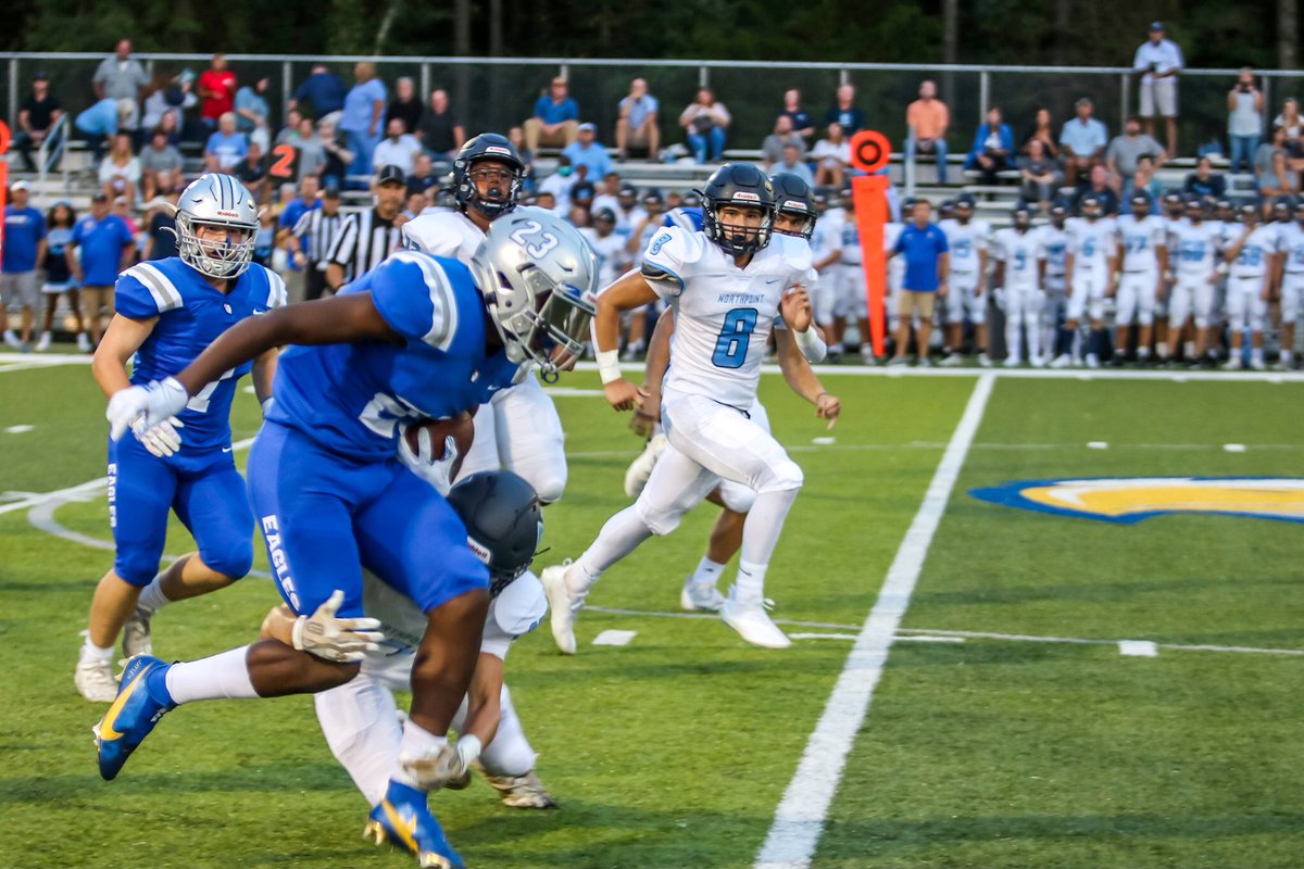 The freshman debut for Jay’Len Mosley was a big one! 👀

100 yards rushing
89 yards receiving 
TD