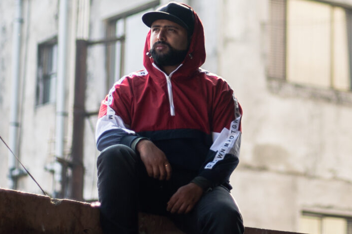 MoooMania's tweet photo. #AtYourService: @mokshisme dedicates his latest release to the fighting spirit of the people of #India - https://t.co/Brn1rTYZGO https://t.co/s2MS9esfFj