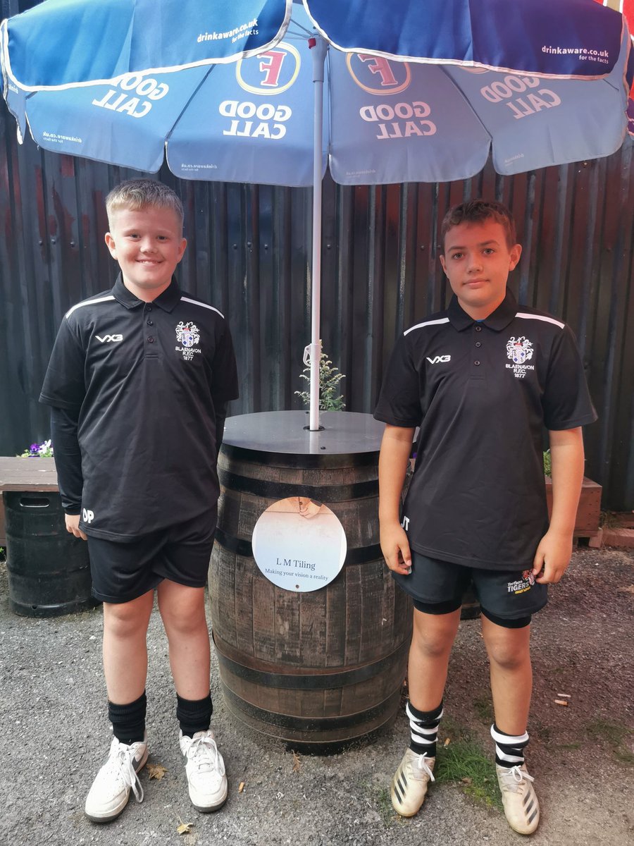 mattsthomas86's tweet photo. Blaenavon U13's all receiving their new off field kit sponsored by Phil Anslow and Sons Coaches, Pannache Beauty Salon and TM Carpentry. All players have been fully kitted out. Items include: VX3 Rucksack, Polo Shirt, Leisure Shorts, 1/4 Zip Mid Layer and Drill Top. #kittedout https://t.co/Eiscpui15f
