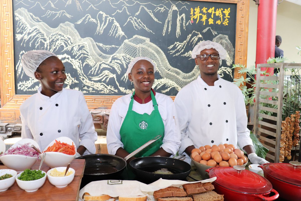 “A simple smile. That’s the start of opening your heart and being compassionate to others.”

~ His Holiness, the Dalai Lama

#panasianyaoke #thegoodearthgroupke
