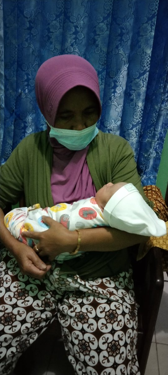 Anggarnilasari's tweet photo. 09 Juli 2021 
Alhamdulillah, lahir dg selamat dan lancar anak pertama ❤️ 
lalu kapan kedua ketiga ? 😀

Terimakasih sudah menemani Suamiku dan Ibuku 😍 https://t.co/WUKvOqrjQd