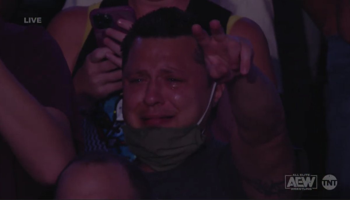 cagesideseats's tweet photo. We are all this guy https://t.co/R00vrgDwGD https://t.co/o73BwsvEIS