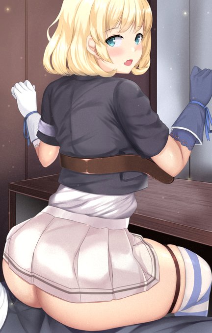 指揮官に乗ってくる巨尻

#少女前線 #ドールズフロントライン #GirlsFrontline #소녀전선 