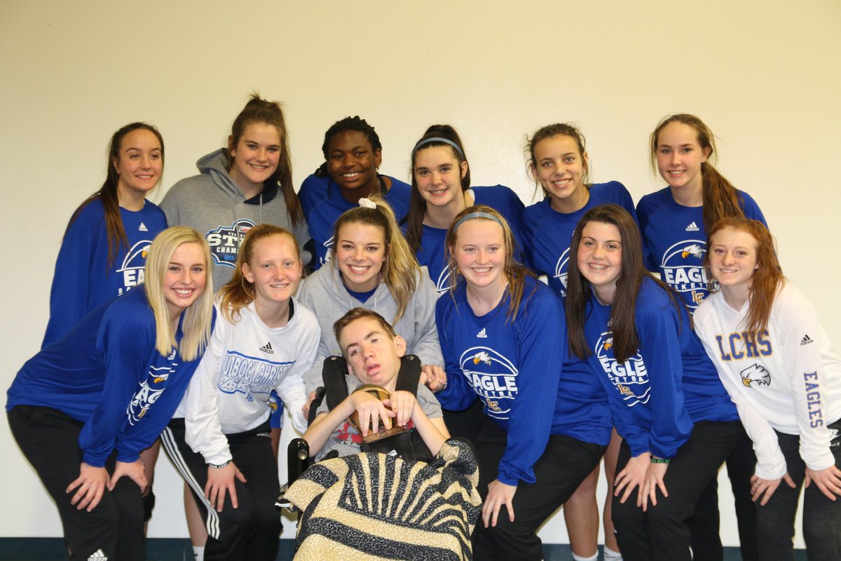 lbkchrgrlbball's tweet photo. The courage Luke and his family have showed over the last six years has been an inspiration to us. Our hearts grieve sadness for his family but we rejoice that Luke is made whole again in the arms of the living God. @TeamLukeHFM https://t.co/MmgXKDSNqE