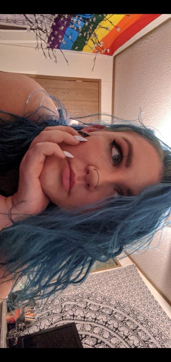 KAMPtouchthis's tweet photo. Today was wet garbage but I found my nose chain and it looks hot. All about balance boys. https://t.co/FY5yicNngq