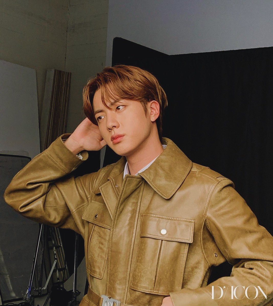 btsfashionhr's tweet photo. kim seokjin… https://t.co/yjW1KHnGeq