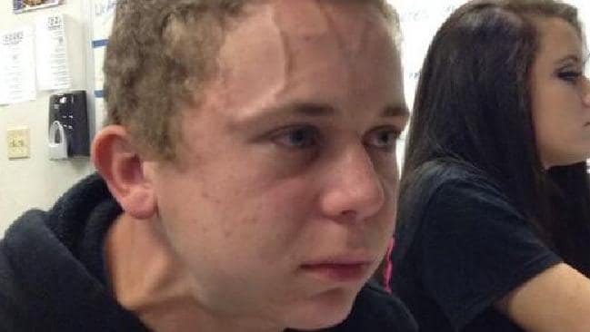 notanFBIagent69's tweet photo. Me resisting the urge to whistle to the song I’m listening to while at the airport: https://t.co/BOucUSiRIE