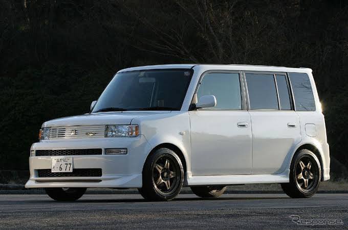 KeiCinqu_Kaito's tweet photo. #お前らが高校生の頃買うって言ってた車と実際に免許取って買った車

元々そんなに車に興味無かったから高校時代だとBbだった気がする https://t.co/MqK8AiaJ0T