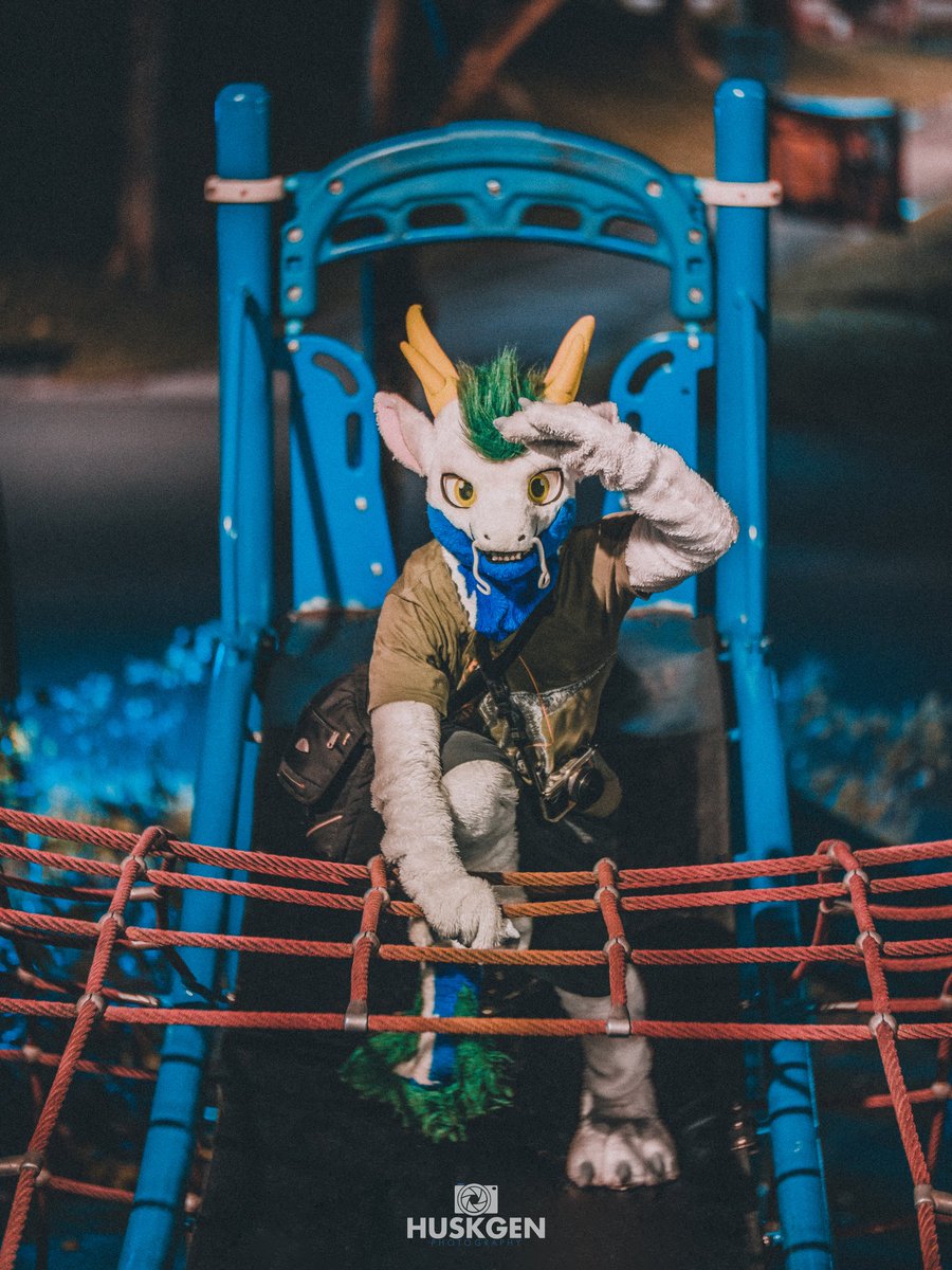 huskgen's tweet photo. Looking out for more territory to paint blue :p

找出更多能添蓝色的地方 :p

🐉: @BusCaptainDrgn

#FursuitFriday https://t.co/5A08H2Nk68