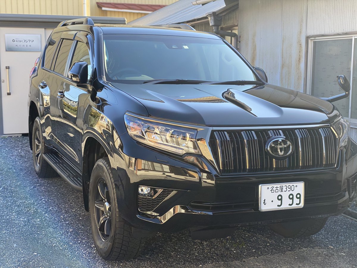 もっちゃん 車が盗難されてから約1ヶ月経ちました 昨日車両保険の申請してきました 昨今 ホントに盗難が多い 本当に許せない 警察も探した結果を教えてって連絡したけど何一つ連絡くれない 何だこの世の中 何か行動を起こしたい そんな気分です
