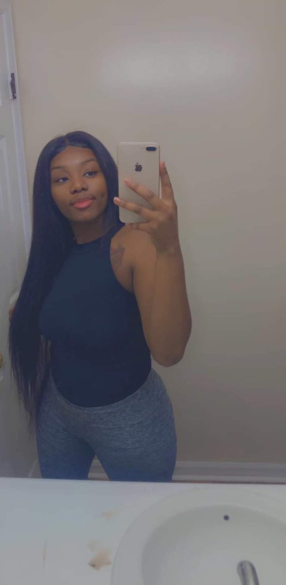 Dariusr05662267's tweet photo. This is lul keke and big lips and lul ty cousin and she beautiful ❤😁😍😉☺😗😙😘😚😌 https://t.co/ttj8hvSqsf