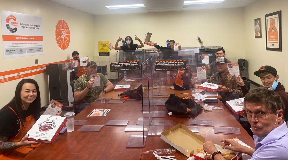 Got the chance to work with this amazing group of associates @ Bear Valley during overnight Inventory Prep! Fantastic team <a href="/HortaLora/">Lora Horta</a> <a href="/SteveCronin12/">Steve Cronin</a> @HD_KarenF