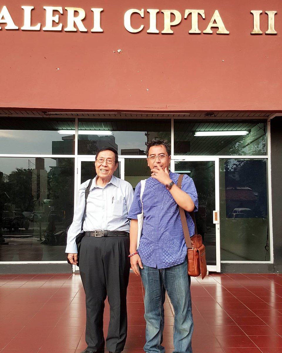 Selamat jalan Pak Budi Darma. Rest In Love Maestro. Membaca kembali Orang-orang Bloomington dan Olenka, karyamu abadi &amp; penamu menginspirasi !