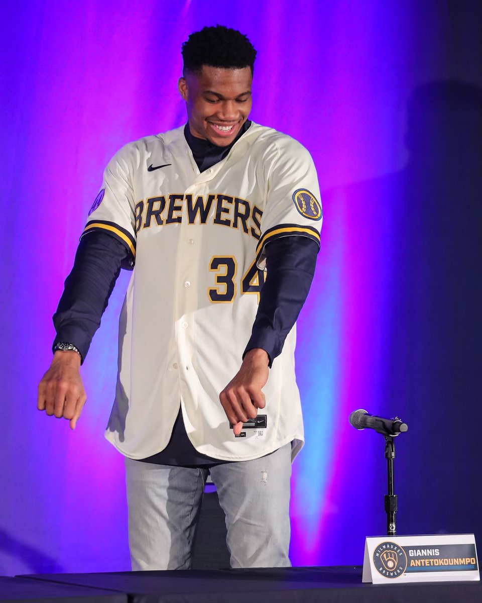 Milwaukee Bucks' Giannis Antetokounmpo purchases stake in Milwaukee Brewers E9SZY2zXEAAT76a?format=jpg