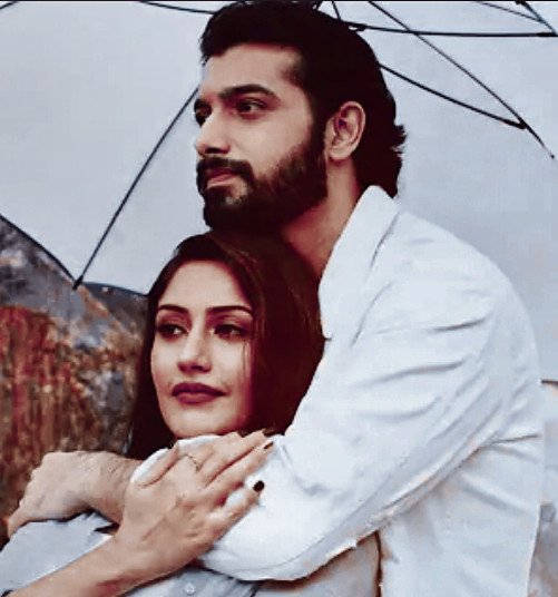 sharbhixmagic's tweet photo. Just go and watch the teaser right now 

#SurbhiChandna #sharadmalhotra #sharbhi #SharbhiAreBack #bepanahpyaarwithsharbhi #bepanahpyaar #sharbhiinamusicvideo #bepanahpyaar2 #bepanahpyaar2withsharbhi #bepanahishq https://t.co/8AsJVU8mwB