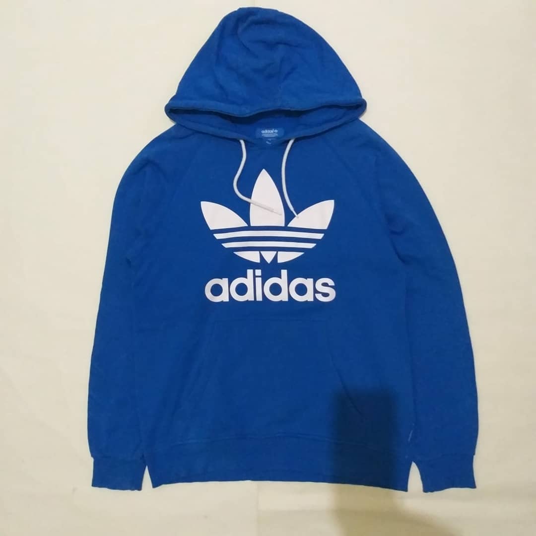 Gatescn_'s tweet photo. @jammac671 @RetroSolesUK @RevsJr @ASBofSOUTHSEA @craig_engy @3StripesAdam Hoodie Adidas size m Fit L
56x69cm 

Good condition

Price ask

Minat silahkan WhatsApp 087872229360 https://t.co/ncOrFFoi20