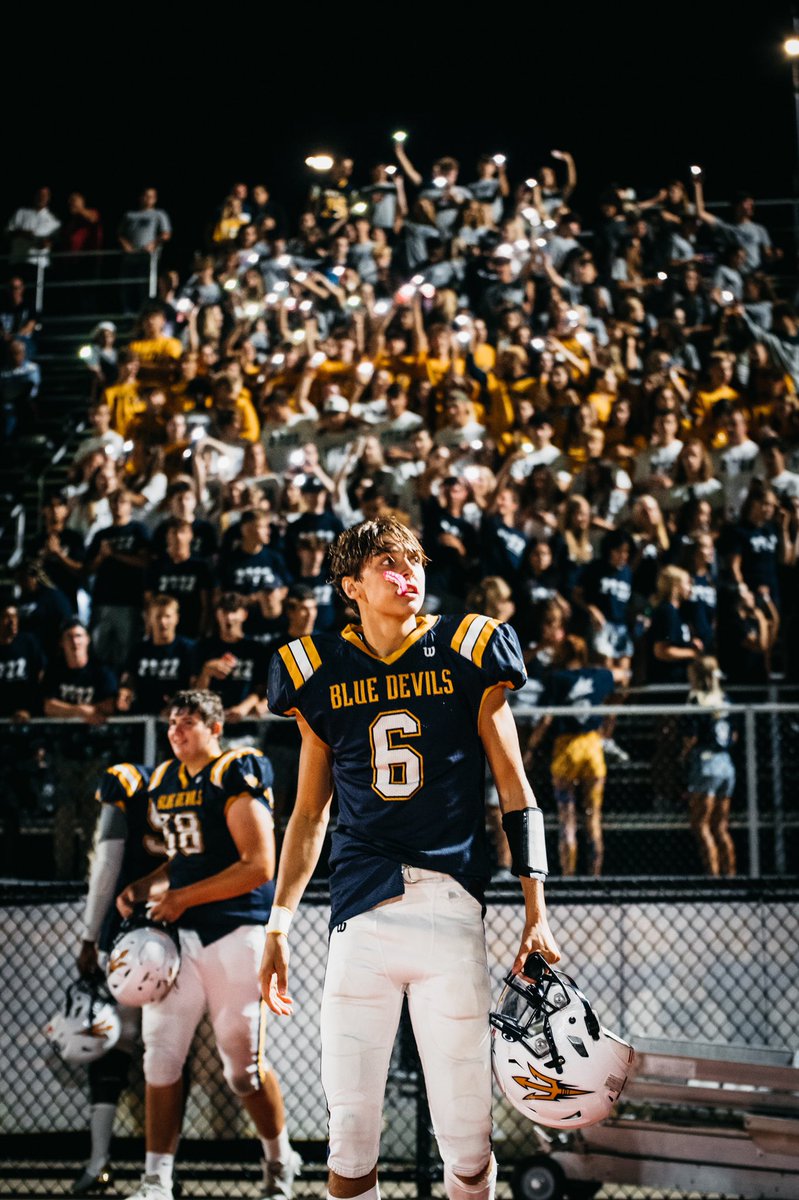 cirinarmatos's tweet photo. Together again 📸 @Tallmadge_FB https://t.co/bHo1uYiSOh