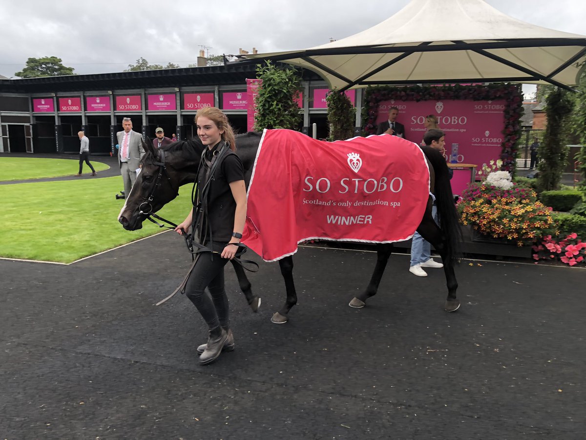 jardineracing's tweet photo. NEVER DARK & SMART LASS showing off their @stobocastle rugs in the @MusselburghRace winners enclosure. A brilliant day for the team, @andrewkmulleng1 & Owners Sarah Cousins, Alison Walker @GMcgladery #DoubleTrouble #SoStobo #ladiesday #topteam https://t.co/puG41voaIR